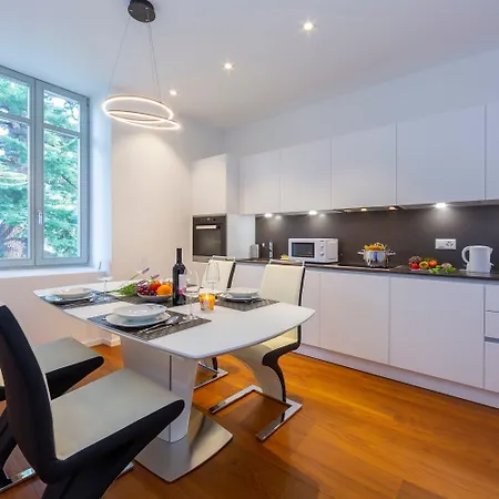 Of - With Balcony & Parking - Happy Appartement Lugano