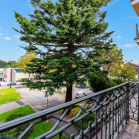 Of - With Balcony & Parking - Happy *