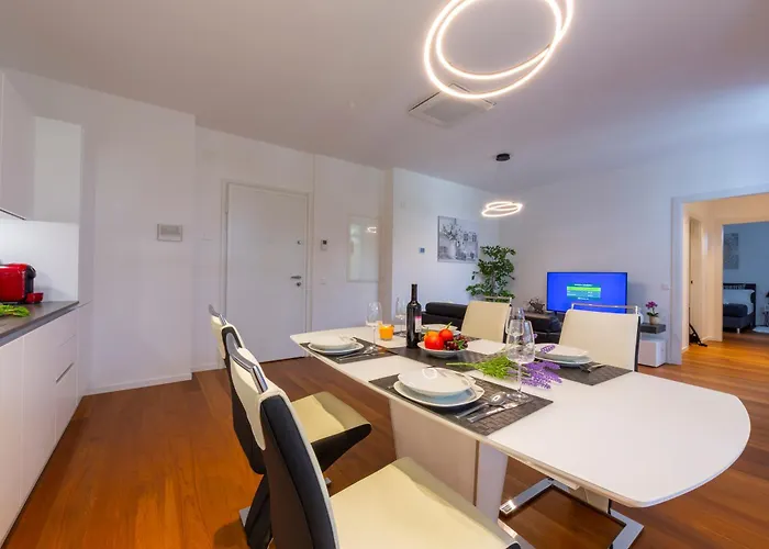 Of - Happy ルガーノ