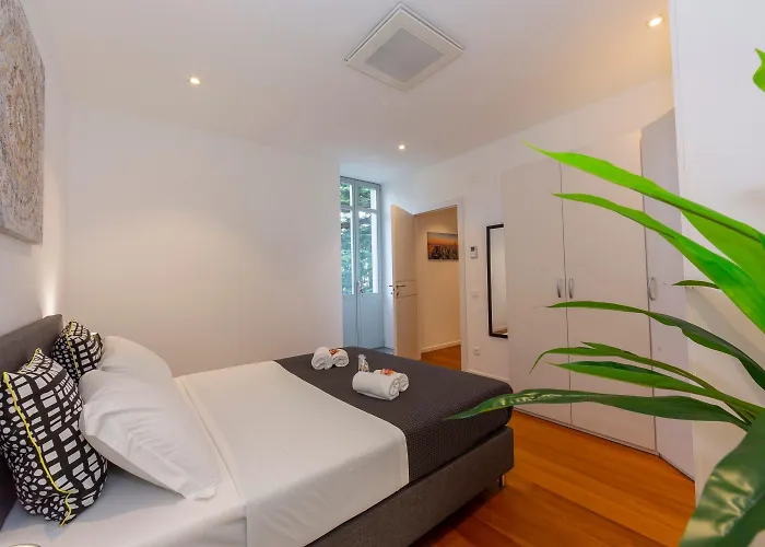 Of - Happy ルガーノ